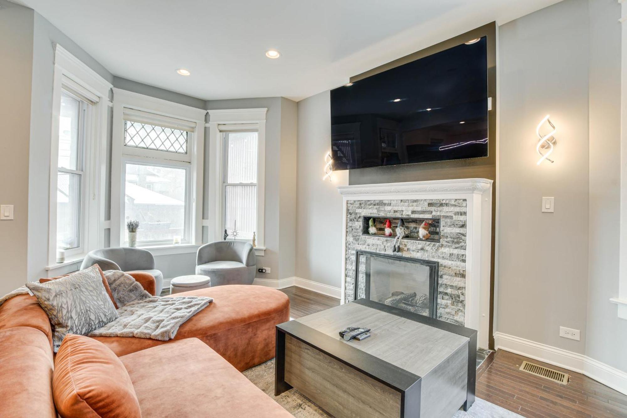 Spacious Condo With Deck About 3 Mi To Downtown Chicago! Екстер'єр фото